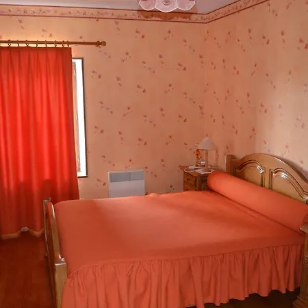 Bed & Breakfast D'hotes & Champagne Douard La Chapelle-Monthodon