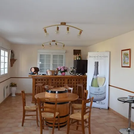 Bed & Breakfast D'hotes & Champagne Douard 3*