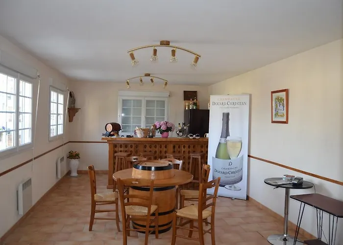 Bed & Breakfast D'hotes & Champagne Douard 3*